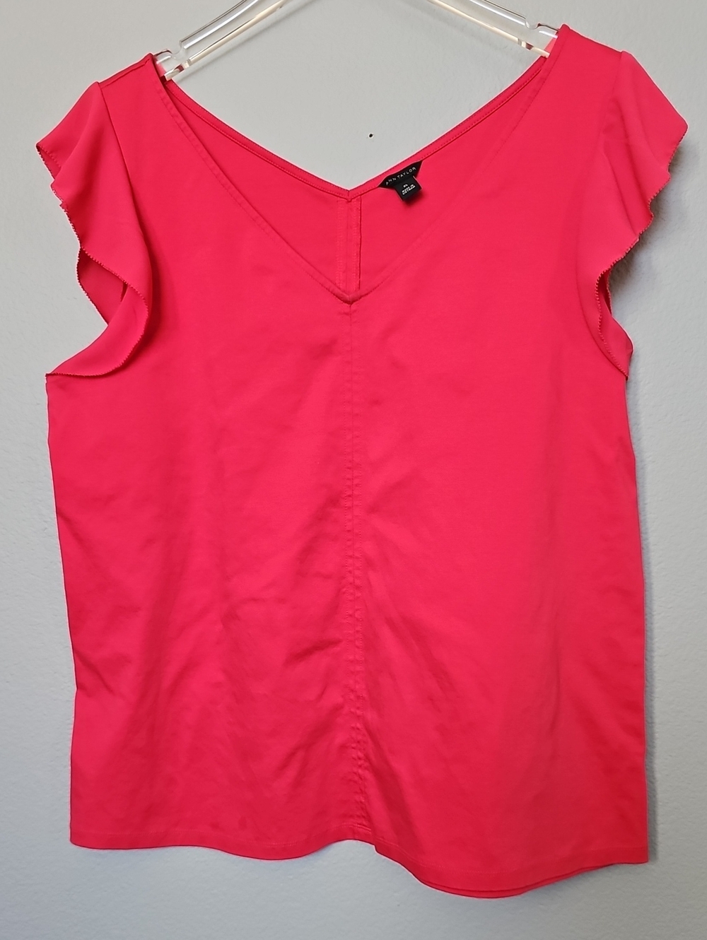 Ann Taylor Mixed Media Flutter Sleeve V-Neck Top in Pink XL
